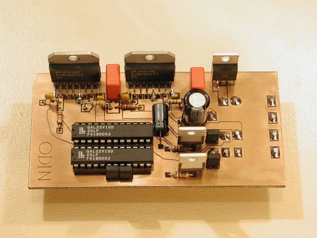 This small board does fit to the bigger 3-Axis Board to build the 4th-Axis